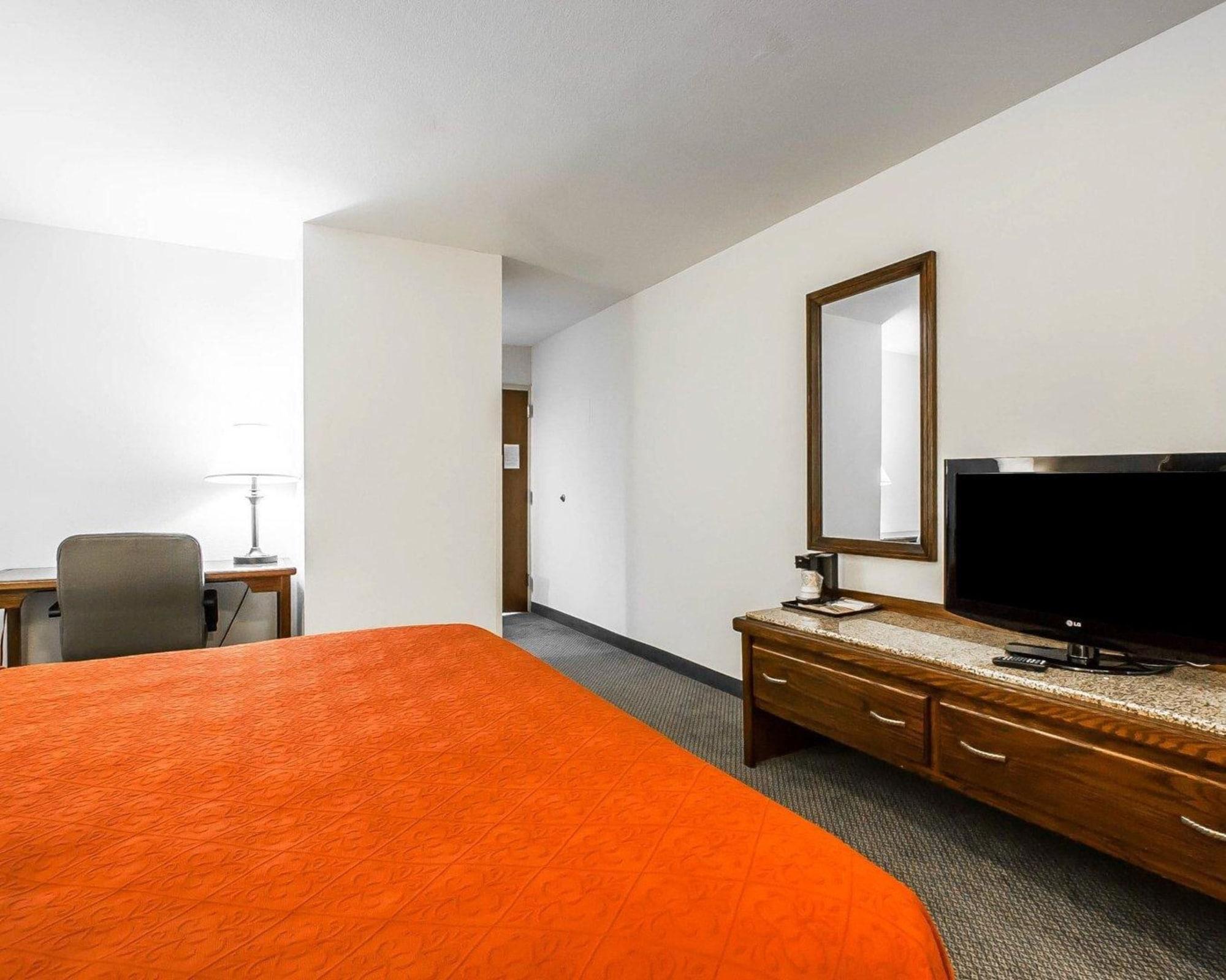 Quality Inn & Suites North Springfield Zewnętrze zdjęcie