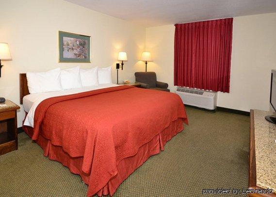 Quality Inn & Suites North Springfield Pokój zdjęcie