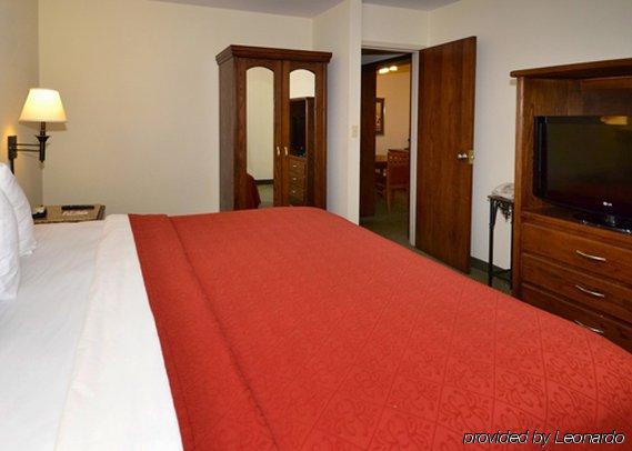 Quality Inn & Suites North Springfield Pokój zdjęcie