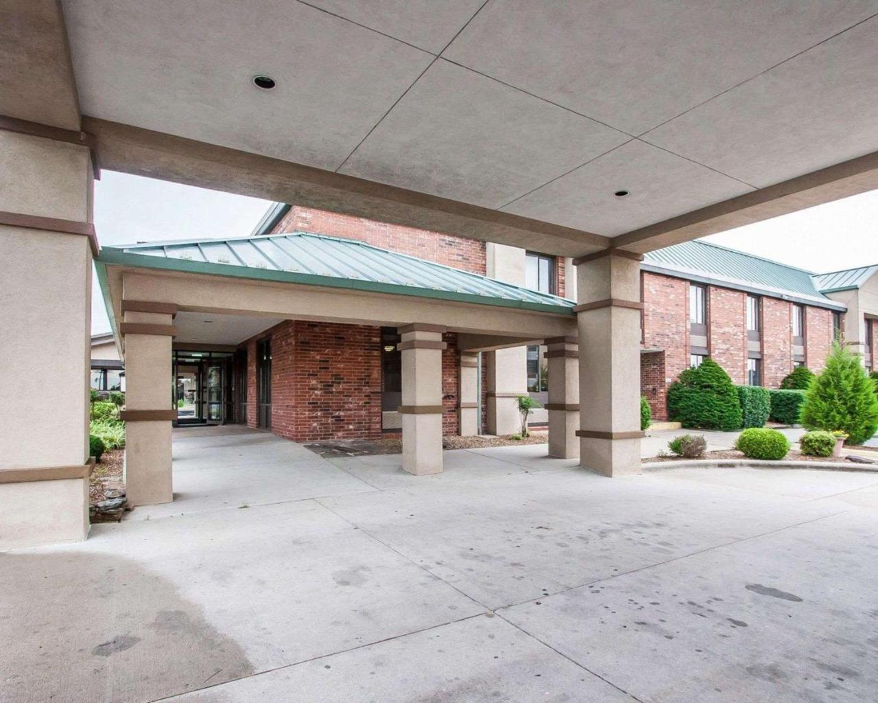 Quality Inn & Suites North Springfield Zewnętrze zdjęcie
