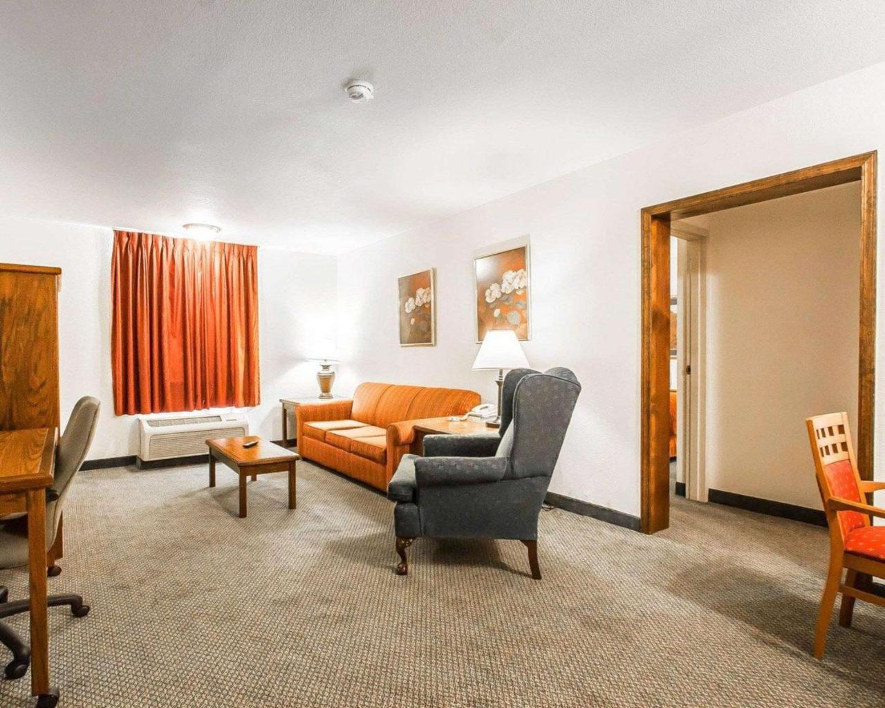 Quality Inn & Suites North Springfield Zewnętrze zdjęcie