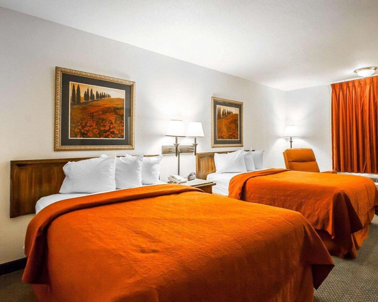 Quality Inn & Suites North Springfield Zewnętrze zdjęcie