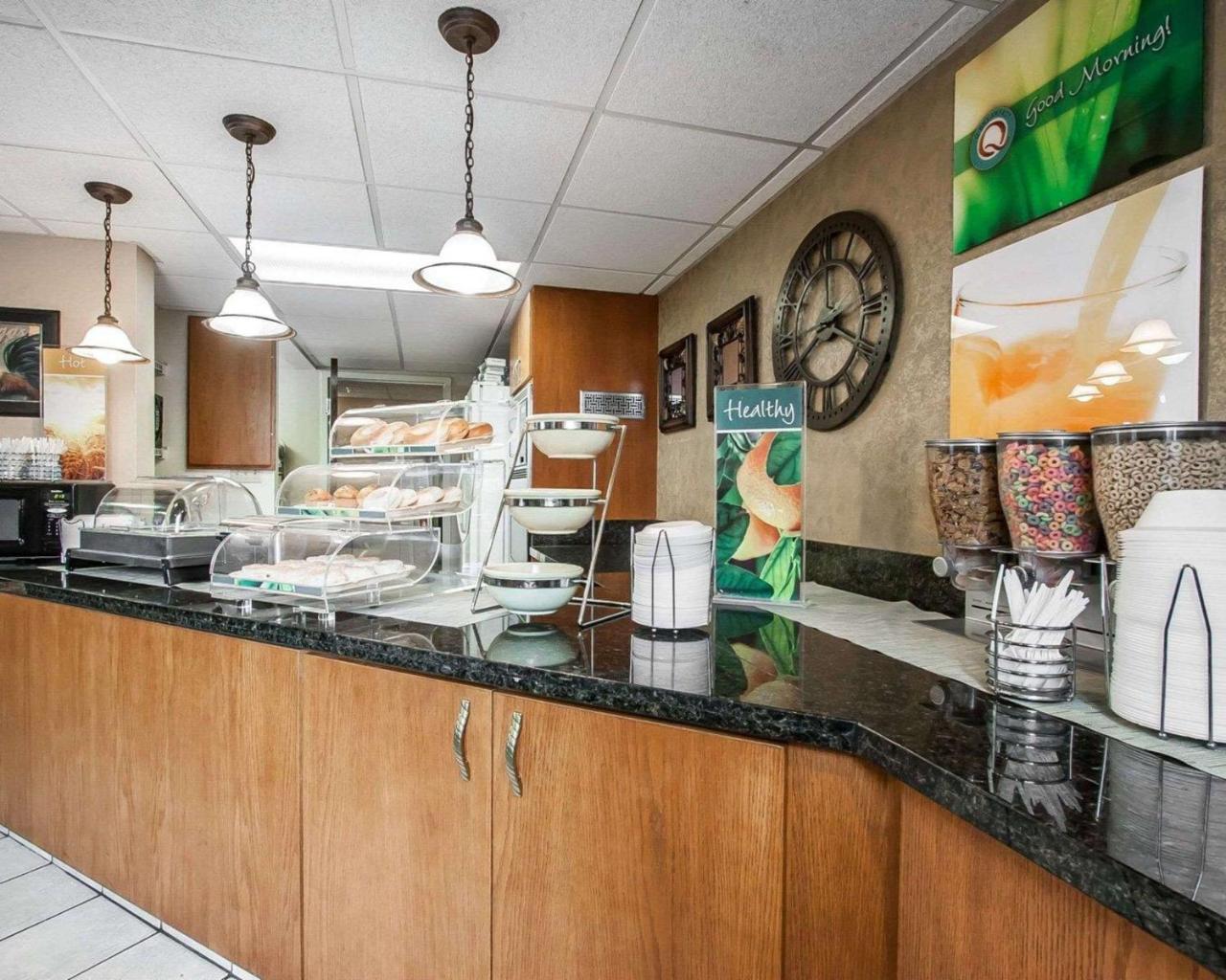 Quality Inn & Suites North Springfield Zewnętrze zdjęcie