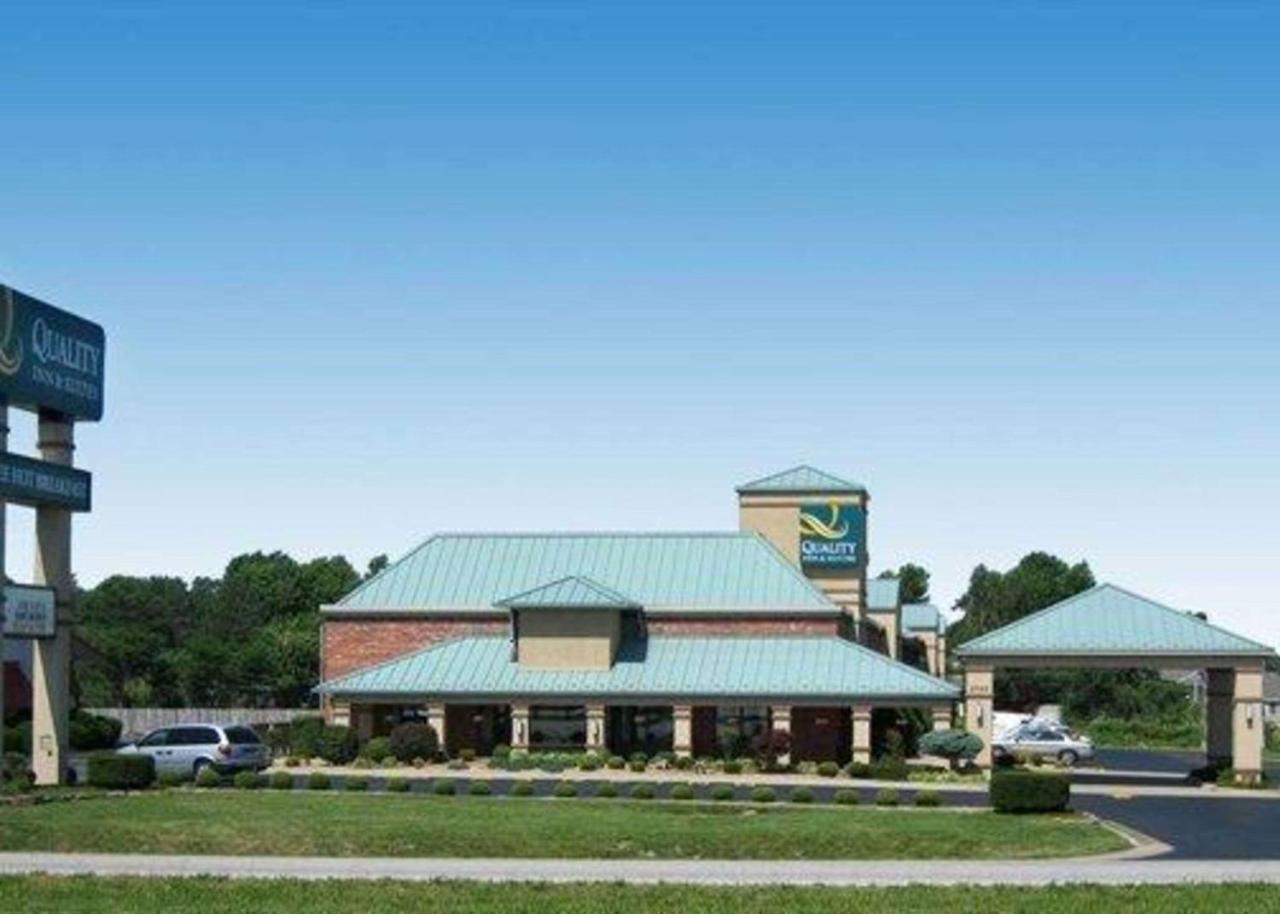 Quality Inn & Suites North Springfield Zewnętrze zdjęcie